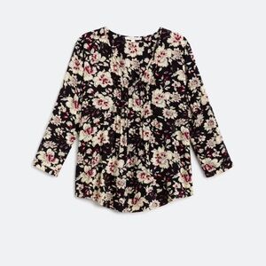 XS blouse black white and red.  3 buttons with pleat design at bust.